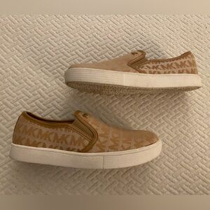 Michael Kors Tan Slip-On Sneakers / Girls Size 2 / VGUC